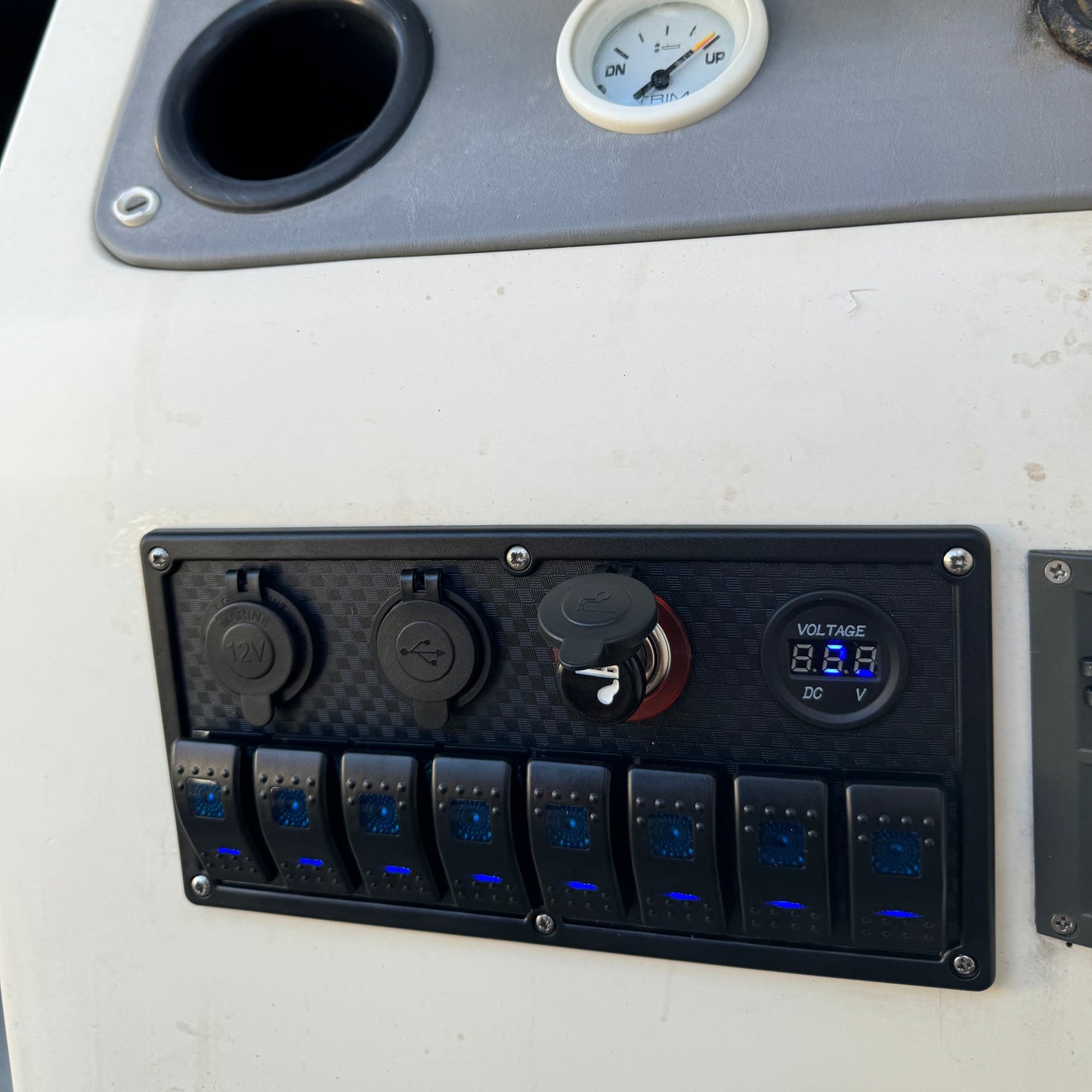 Switch panel - Rocker buttons