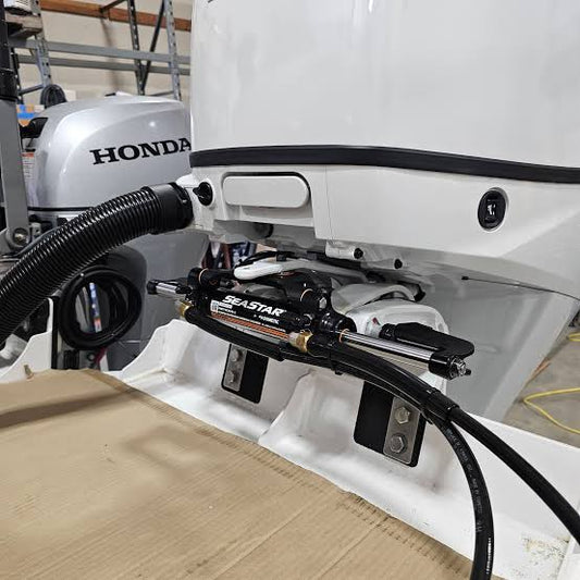 Seastar - Hydraulic steering